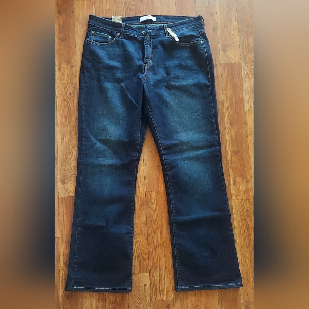 Levis Jeans Women 18Wide 512 Boot Cut Perfectly Slimming  Pants